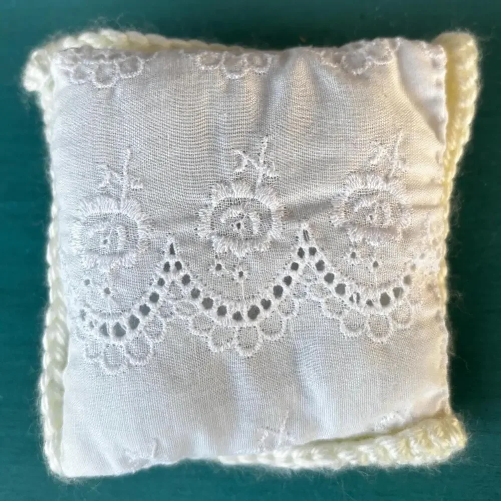 Handmade Ring Bearer Pillow: Crochet Wedding Ring Cushion